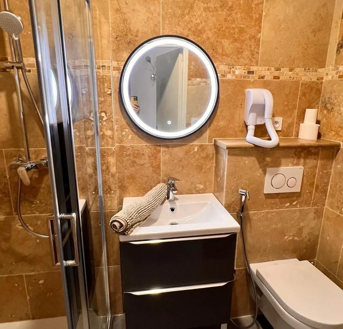 סיס-פור-לה-פלאז' Residence Inaya 0*,