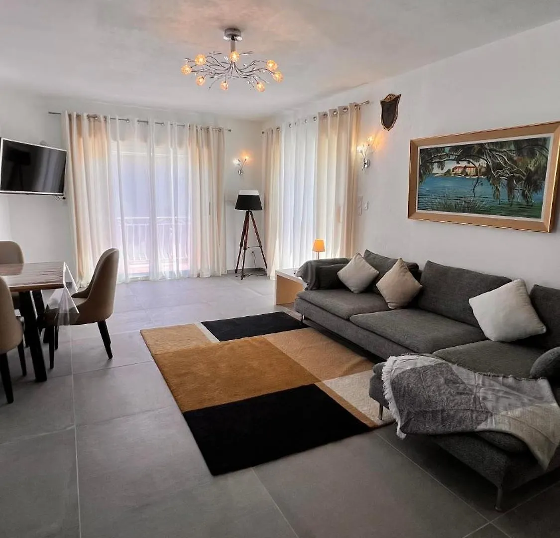 Residence Inaya Six-Fours-les-Plages 0*,  France